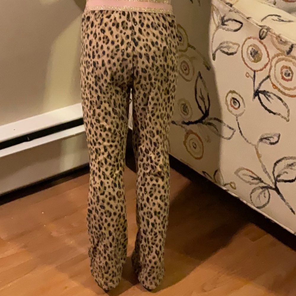 Flare cheetah print strech pants